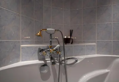 Ein Badezimmer in der Unterkunft Chalet Hunnenfluh Garden Apartment