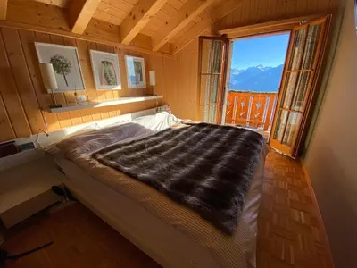 Ein Bett oder Betten in einem Zimmer der Unterkunft Beautiful chalet with exceptional view