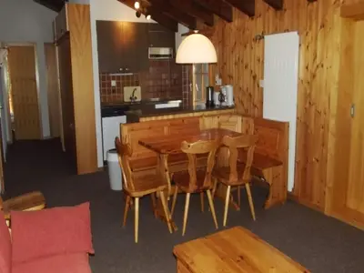 Küche/Küchenzeile in der Unterkunft Apartment in Veysonnaz 200m from Ski Slopes