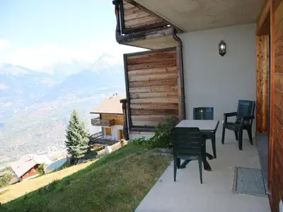Ein allgemeiner Bergblick oder ein Berglick von der Ferienwohnung aus