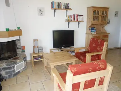 TV/Unterhaltungsangebot in der Unterkunft Charming Apartment With Valley View