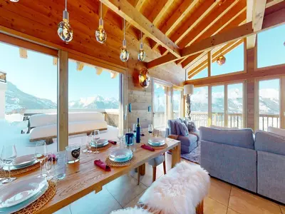 Ein Sitzbereich in der Unterkunft Chalet in Veysonnaz with hot tub