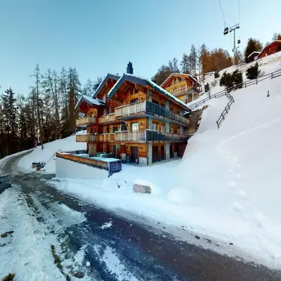 Apartment in Veysonnaz with Ski-In Ski-Out