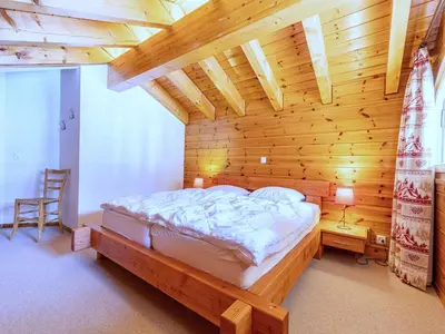 Ein Bett oder Betten in einem Zimmer der Unterkunft 3-bedroom apartment in Veysonnaz