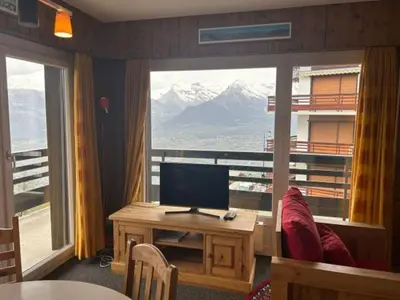 Ein allgemeiner Bergblick oder ein Berglick von der Ferienwohnung aus
