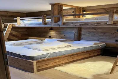Ein Bett oder Betten in einem Zimmer der Unterkunft Chalet in 4 Vallées with Ski-In Access