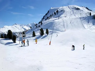 Chalet in 4 Vallées with Ski-In Access im Winter
