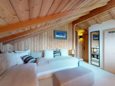 Ein Bett oder Betten in einem Zimmer der Unterkunft Beautiful chalet in Le Bouveret with garden