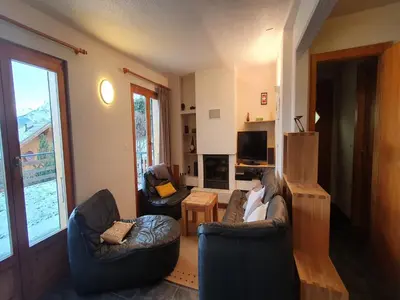 TV/Unterhaltungsangebot in der Unterkunft Chalet in Veysonnaz with valley view