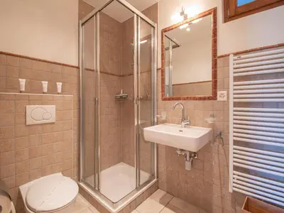 Ein Badezimmer in der Unterkunft Chalet in Veysonnaz with hot tub