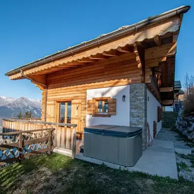 Chalet in Veysonnaz with hot tub