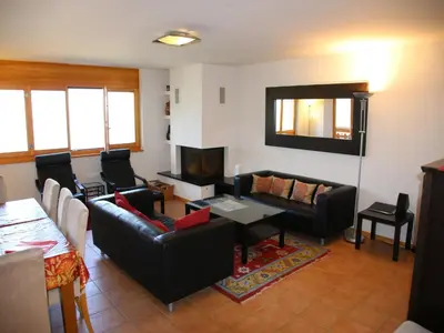 Ein Sitzbereich in der Unterkunft Charming Apartment With Balcony