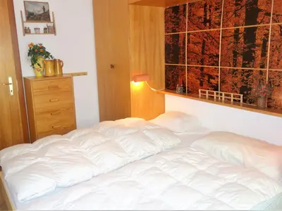 Ein Bett oder Betten in einem Zimmer der Unterkunft Apartment, 600m from cable car