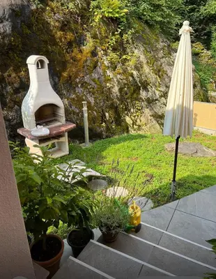 Ein Garten an der Unterkunft Casa Annalisa