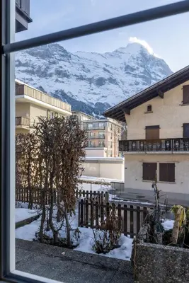 Ein allgemeiner Bergblick oder ein Berglick von der Ferienwohnung aus