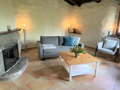 Ein Sitzbereich in der Unterkunft Casa Girasol by Fewotessin