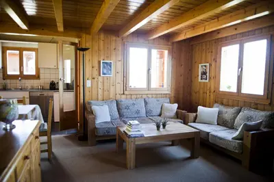 Ein Sitzbereich in der Unterkunft Fontannets 003 MOUNTAIN & QUIET chalet 10 pers