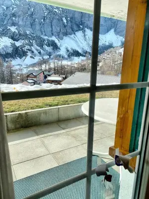 Ein allgemeiner Bergblick oder ein Berglick von der Ferienwohnung aus
