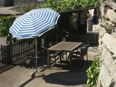 Ein Patio oder anderer Außenbereich in der Unterkunft Wild Valley Ticino Villa in Valle Onsernone
