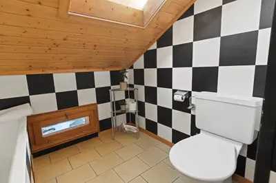 Ein Badezimmer in der Unterkunft Bel appartement alpin à 5 min de Saas-Fee
