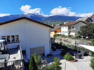 Ein allgemeiner Bergblick oder ein Berglick von der Ferienwohnung aus
