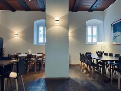 Ein Restaurant oder anderes Speiselokal in der Unterkunft Sust Lodge