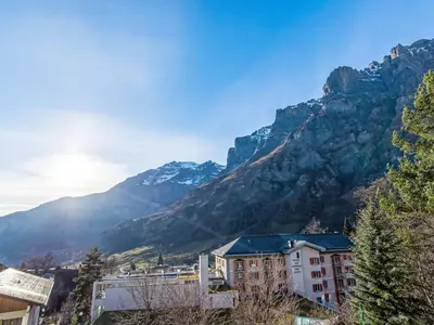 Ein allgemeiner Bergblick oder ein Berglick von der Ferienwohnung aus