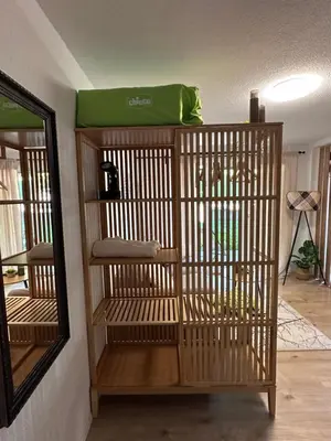 Ein Bett oder Betten in einem Zimmer der Unterkunft CapoBnB 2min zum See, nahe Interlaken, Garten