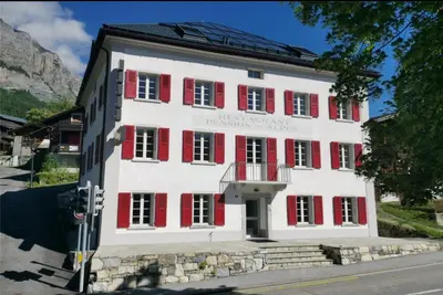 Das Gebäude in dem sich die Ferienwohnung befindet