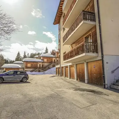 Apartment Grand Vue by Interhome
