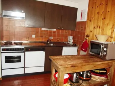 Küche/Küchenzeile in der Unterkunft Mayens de l Ours CZ 031 - MOUNTAIN apartment 6 per