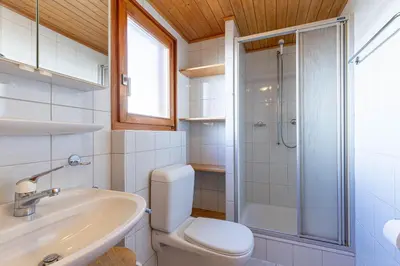 Ein Badezimmer in der Unterkunft Esperanza SKI IN & SKI OUT chalet 8 pers