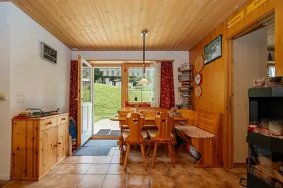 Küche/Küchenzeile in der Unterkunft Charming apartment in a Chalet house