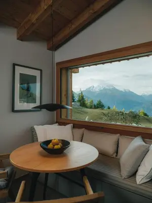 Ein allgemeiner Bergblick oder ein Berglick von der Ferienwohnung aus
