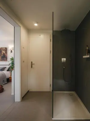 Ein Badezimmer in der Unterkunft Modernes Studio mit spektakulärer Aussicht