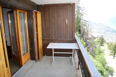 Ein Balkon oder eine Terrasse in der Unterkunft Melezes S 033 - SKI LIFT apartment 8 pers