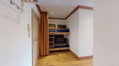 Ein Bett oder Betten in einem Zimmer der Unterkunft Hauts de Veysonnaz HV1 002 - SAUNA apartment 6 per