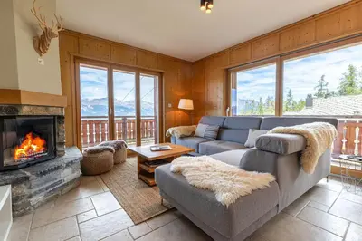Ein Sitzbereich in der Unterkunft Hauts de Veysonnaz HV2 010 -SAUNA apartment 6 pers