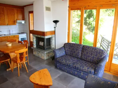 Ein Sitzbereich in der Unterkunft Alluring apartment in Les Agettes