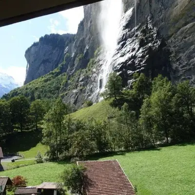 Lauterbrunnen Staubbach Amazing Waterfall View