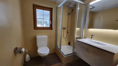 Ein Badezimmer in der Unterkunft Belalp - schöne Ferienwohnung SOLELUNA