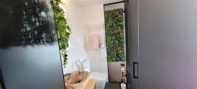 Ein Badezimmer in der Unterkunft Chez Claudine et Charles - Crans-Montana