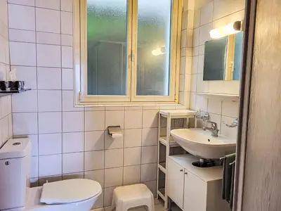 Ein Badezimmer in der Unterkunft Apartment Casa Stella-3 by Interhome