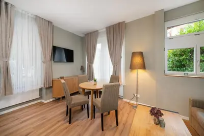 TV/Unterhaltungsangebot in der Unterkunft BetweenLakes Apartment ground fl