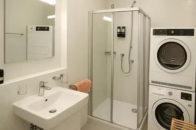 Ein Badezimmer in der Unterkunft SpiezStationLoft