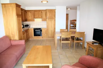 Küche/Küchenzeile in der Unterkunft Plein Ciel VA 012 - MOUNTAIN apartment 4 pers