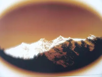 Ein allgemeiner Bergblick oder ein Berglick von der Ferienwohnung aus