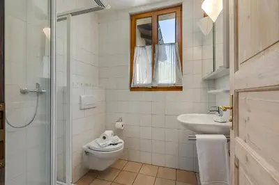 Ein Badezimmer in der Unterkunft Casa Andy 1 Val Lavizzara - Happy Rentals