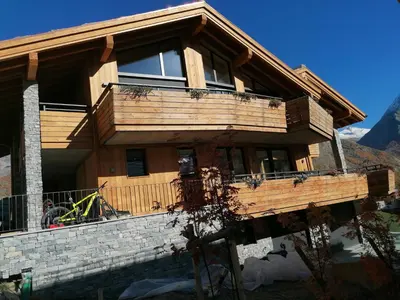 Das Gebäude in dem sich die Ferienwohnung befindet