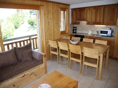 Küche/Küchenzeile in der Unterkunft Charming apartment with ski storage